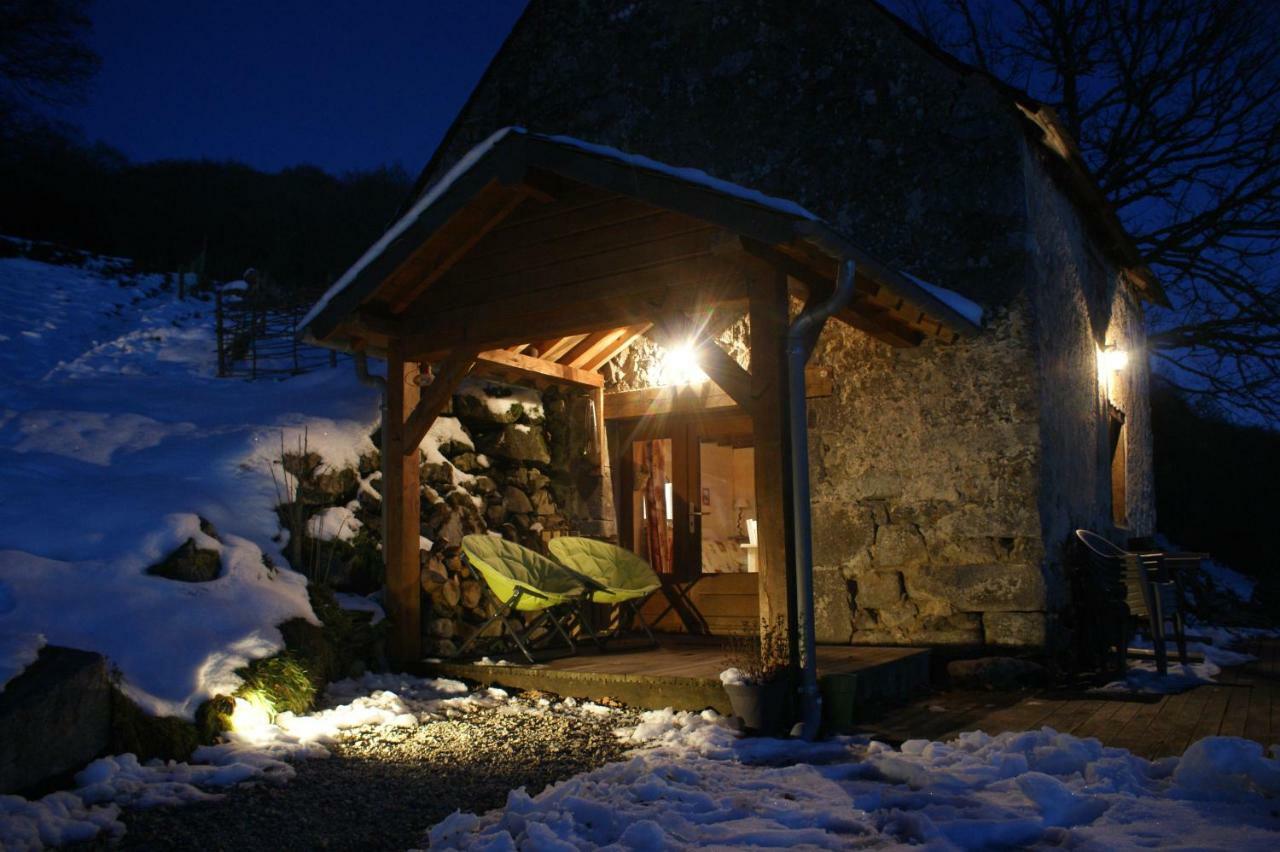 Le Gite De Chomet La Tour-dʼAuvergne Exterior foto